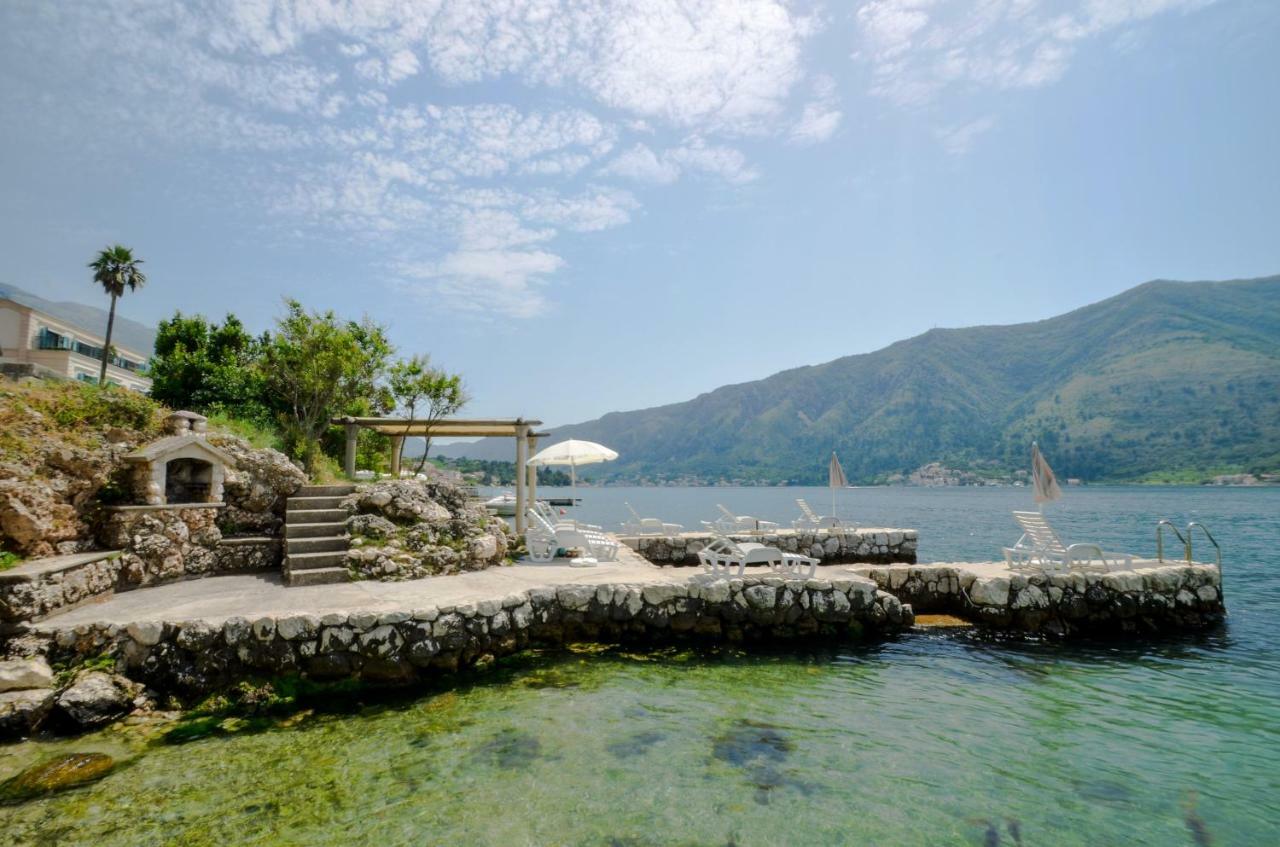 Guesthouse Grotta Di Nicola Kotor Exterior photo